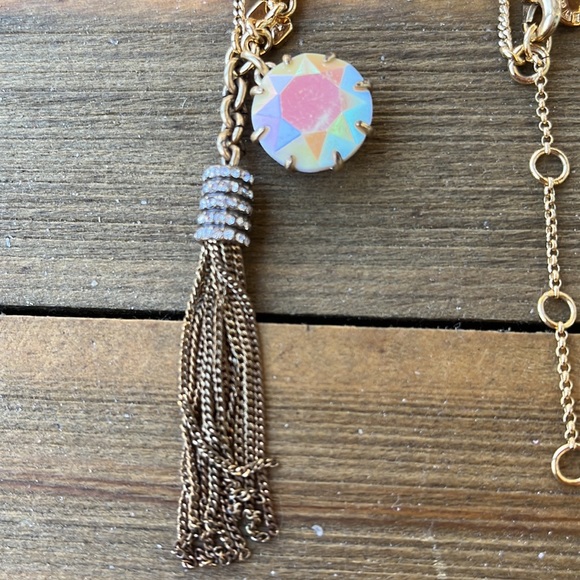 J Crew Matte Gold Tone Iridescent Crystal Fringe Necklace! BNWOT - Picture 4 of 14